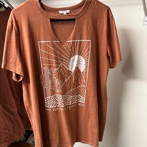 Maurice’s cut-out graphic tee!